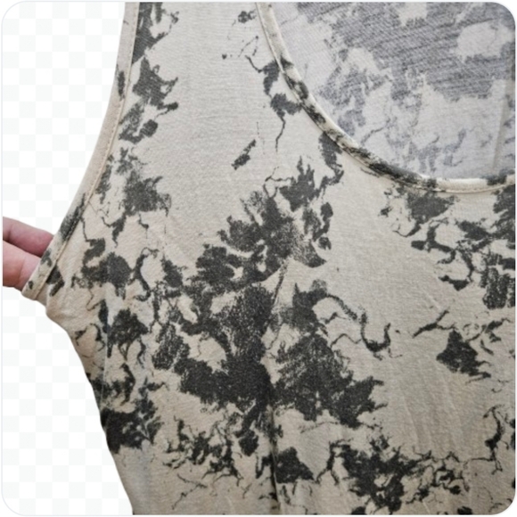 Rubbish Gray Camo Summer Workout Yoga Tank Top Sz XL - Picture 3 of 6